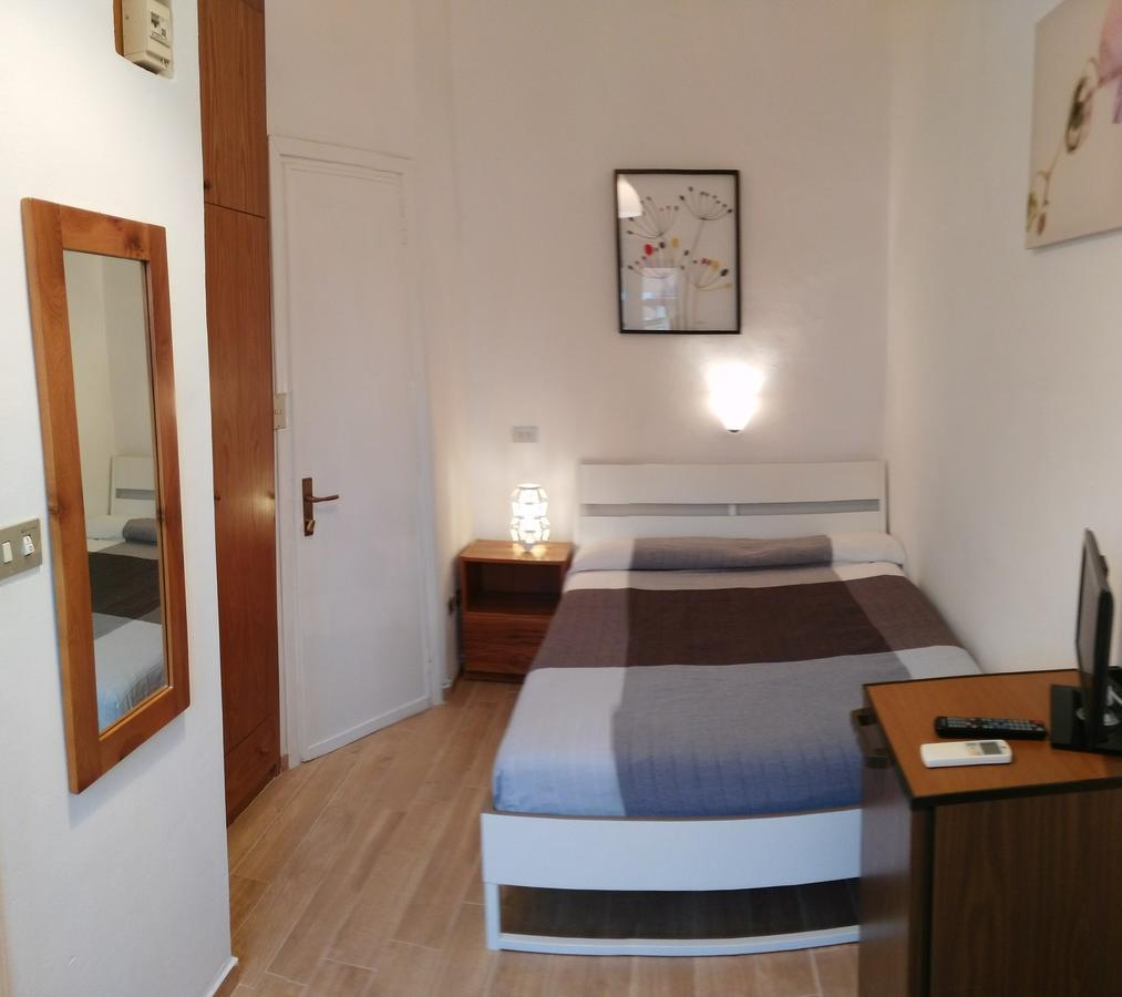 Residence Hotel Vittoria Tirrenia Εξωτερικό φωτογραφία