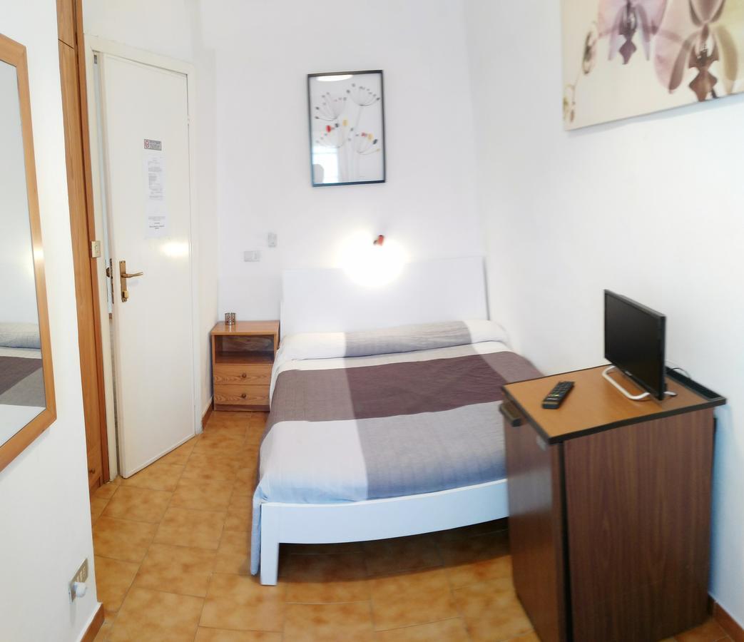Residence Hotel Vittoria Tirrenia Εξωτερικό φωτογραφία