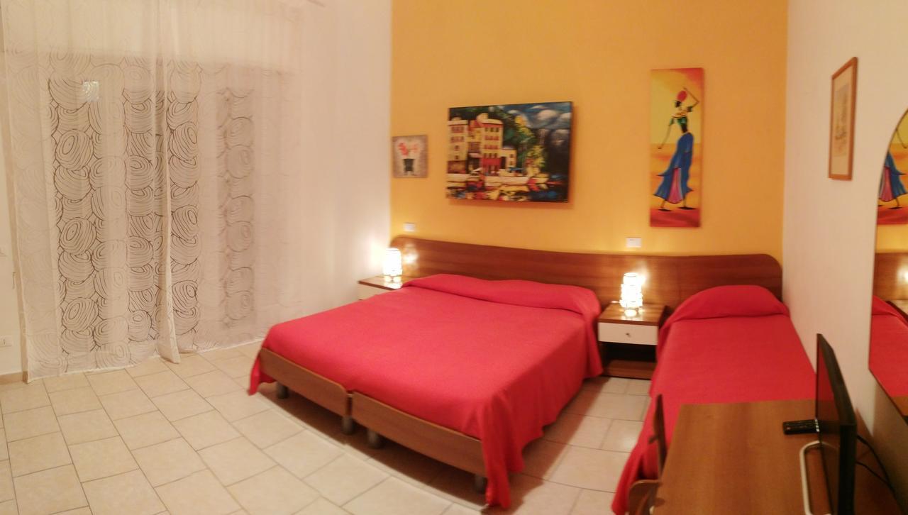 Residence Hotel Vittoria Tirrenia Εξωτερικό φωτογραφία
